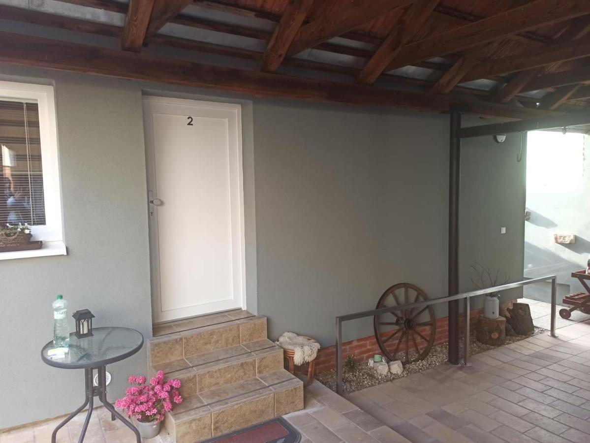 Ubytovani 121 - Hlohovec Exterior photo
